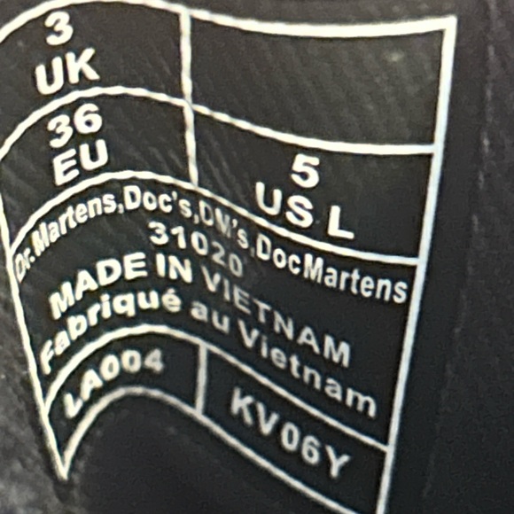 Dr. Martens VEGAN 1460 WOMEN'S CRUSHED VELVET LACE UP BOOTS BLUE SIZE 5 NEW - Picture 9 of 9